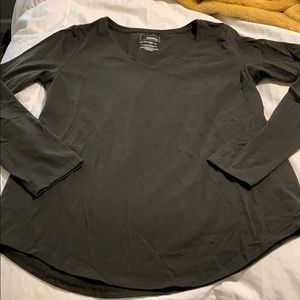 Women’s long-sleeve tshirt